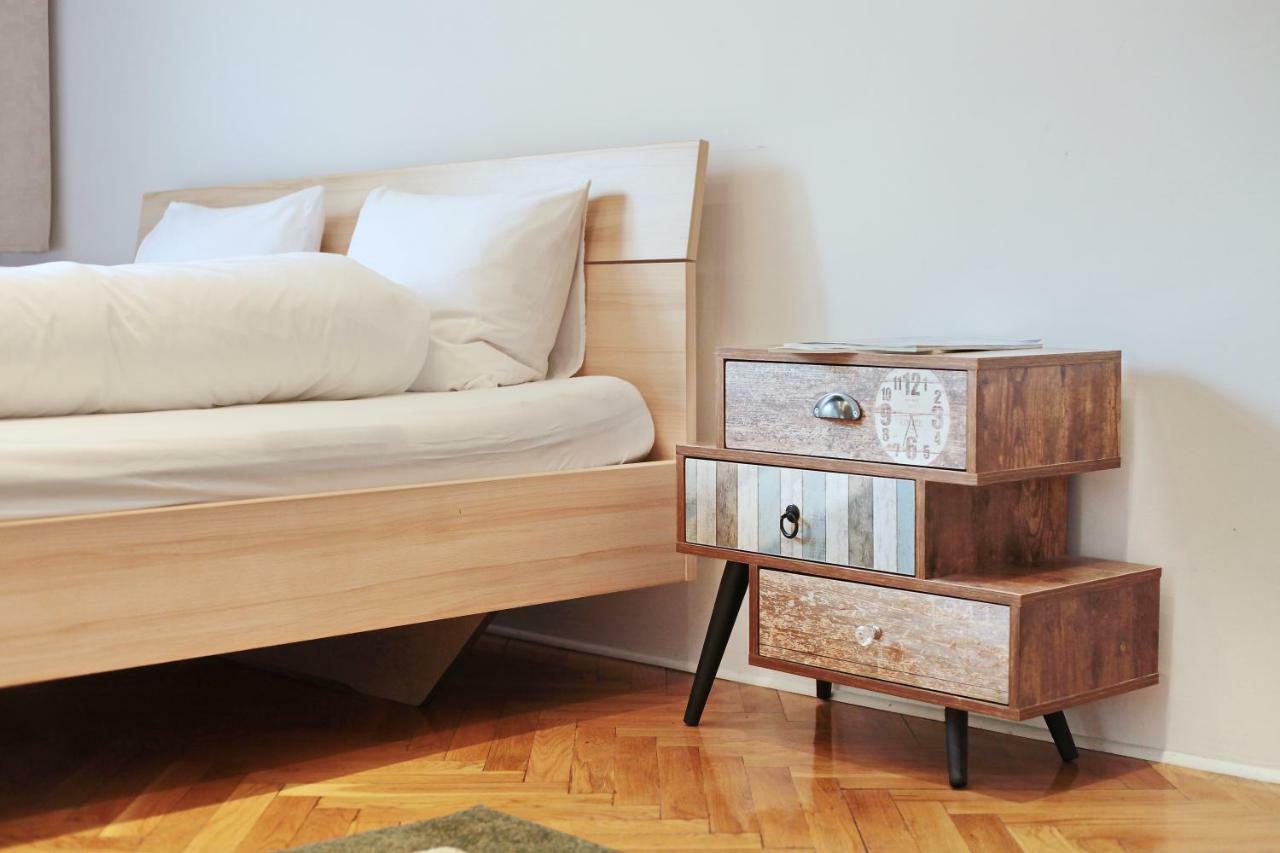 Luxury Gold Plated In Calm Location Budapeszt