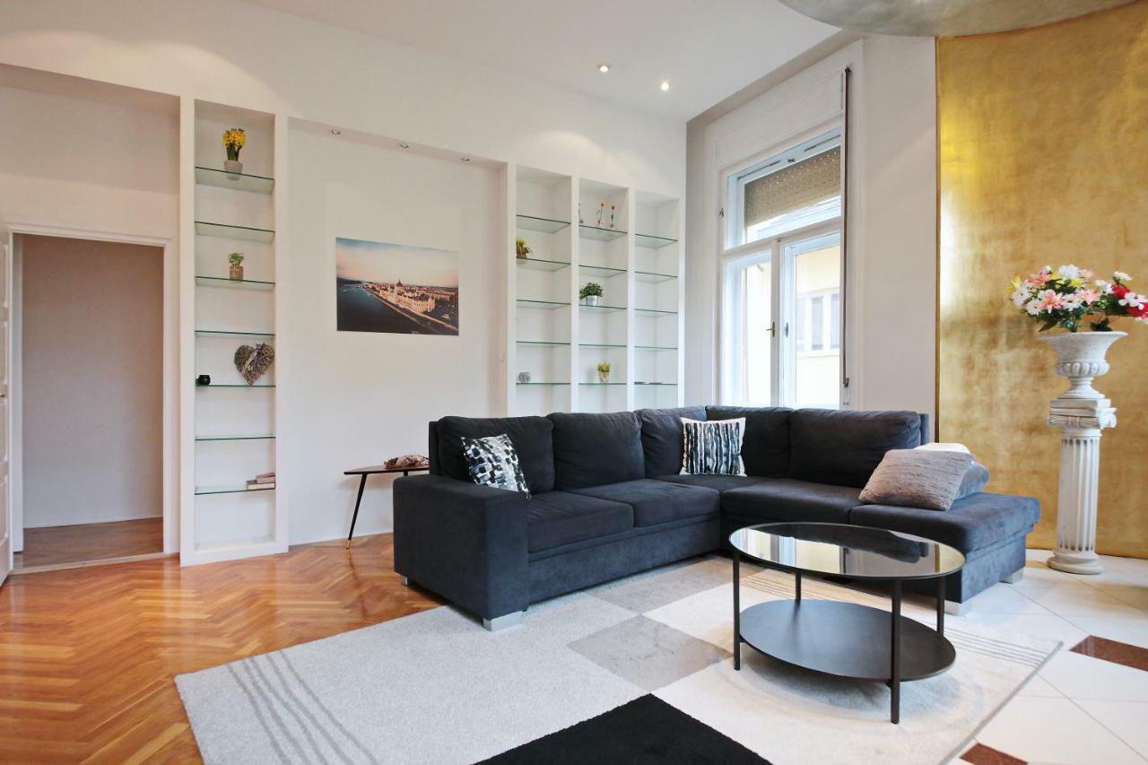 Luxury Gold Plated In Calm Location * Budapeszt